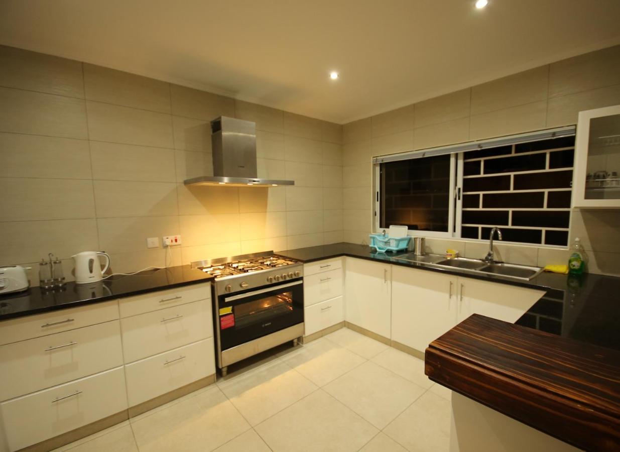 Riverside Residence - Beau Vallon Бо Валон Екстериор снимка