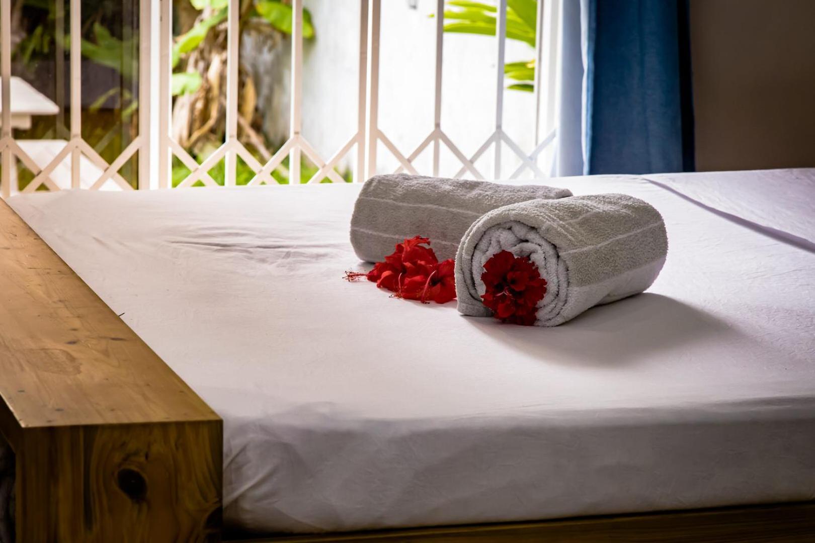 Riverside Residence - Beau Vallon Бо Валон Екстериор снимка